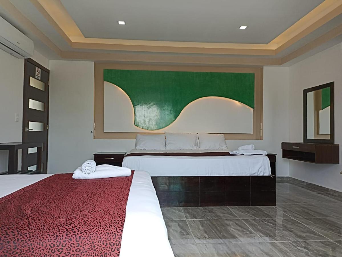 Framfor Inn Chetumal Bagian luar foto