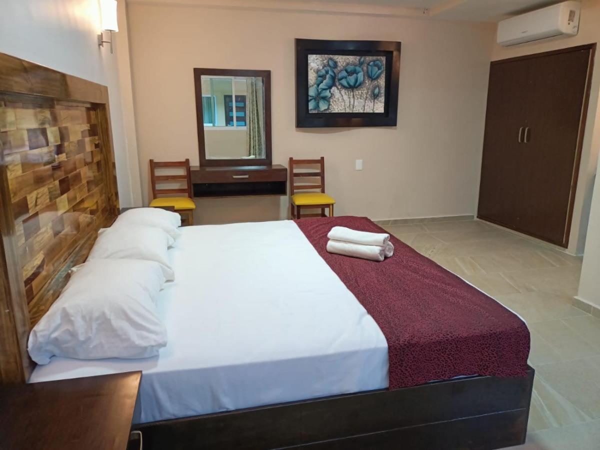 Framfor Inn Chetumal Bagian luar foto