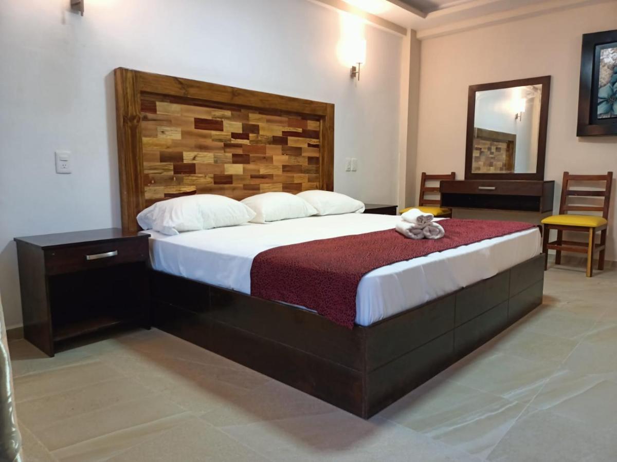 Framfor Inn Chetumal Bagian luar foto
