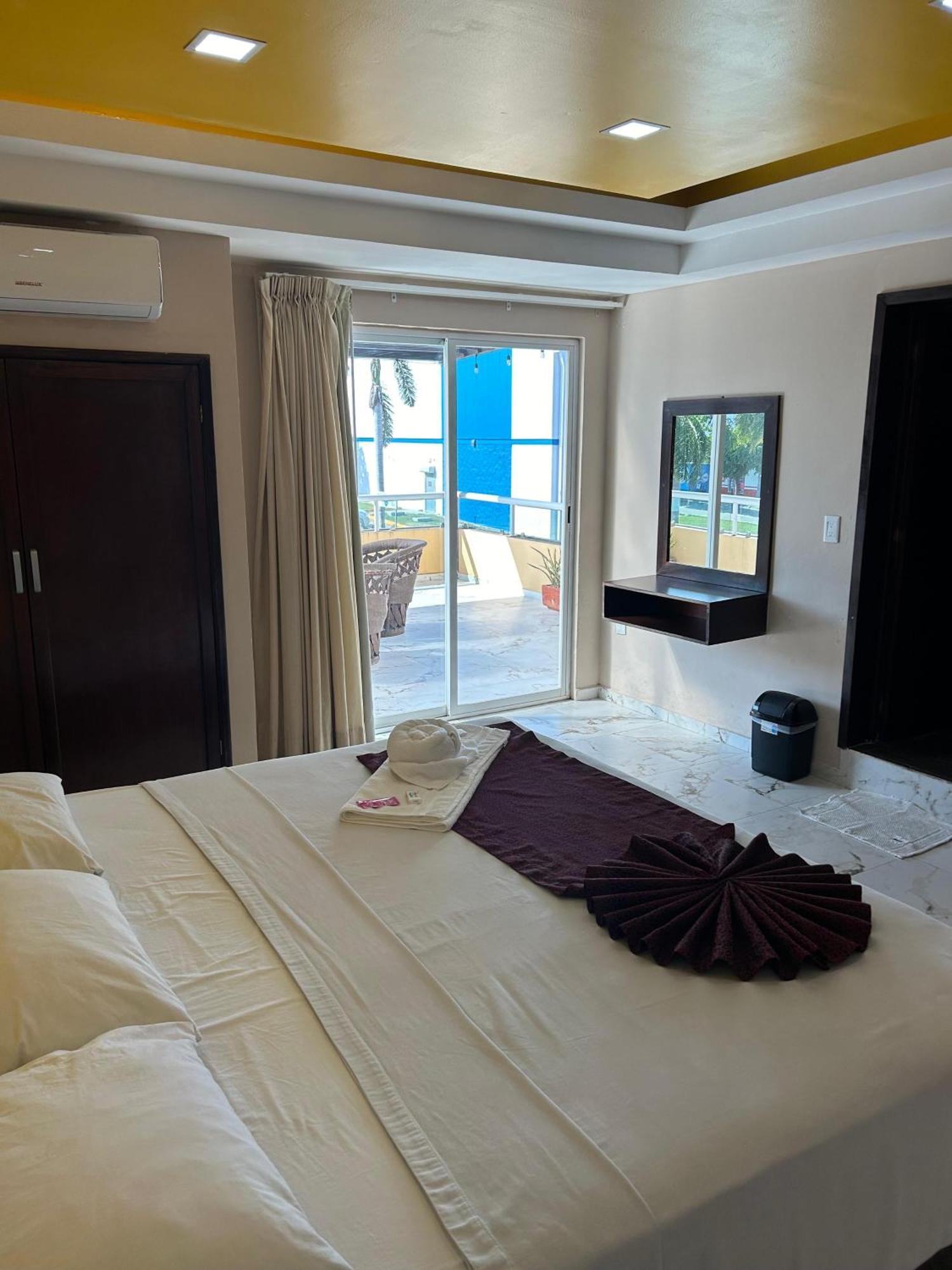 Framfor Inn Chetumal Bagian luar foto