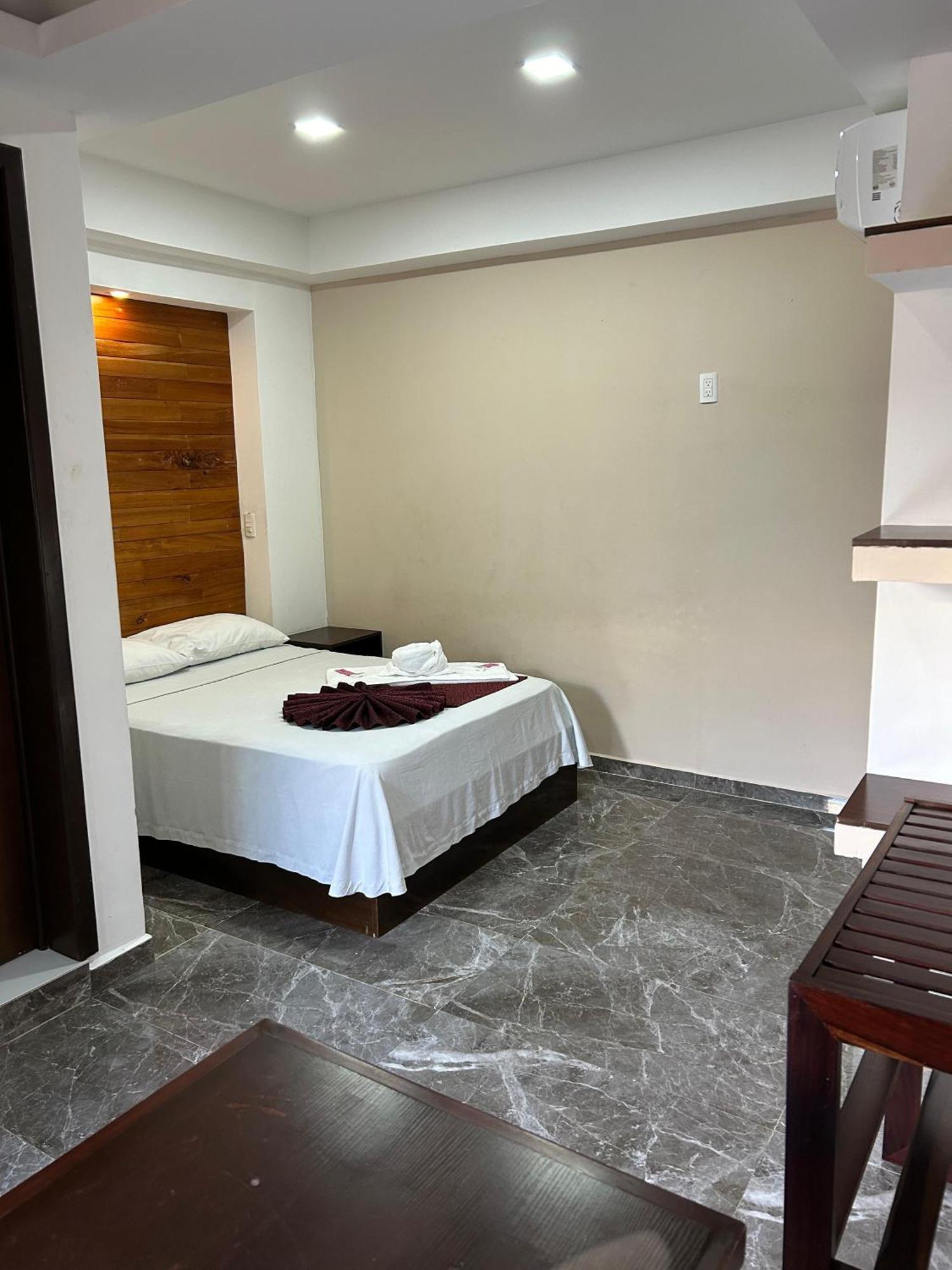 Framfor Inn Chetumal Bagian luar foto